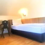 Schwartzwirt Guest house