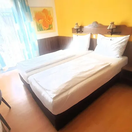 Guest house Schwartzwirt 3*