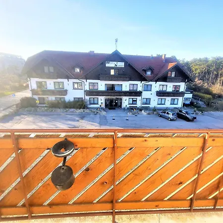 Schwartzwirt Konukevi Neusiedl am Steinfelde