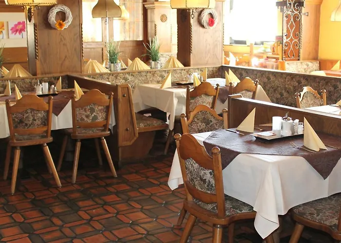 Pensjonat Schwartzwirt Neusiedl am Steinfelde