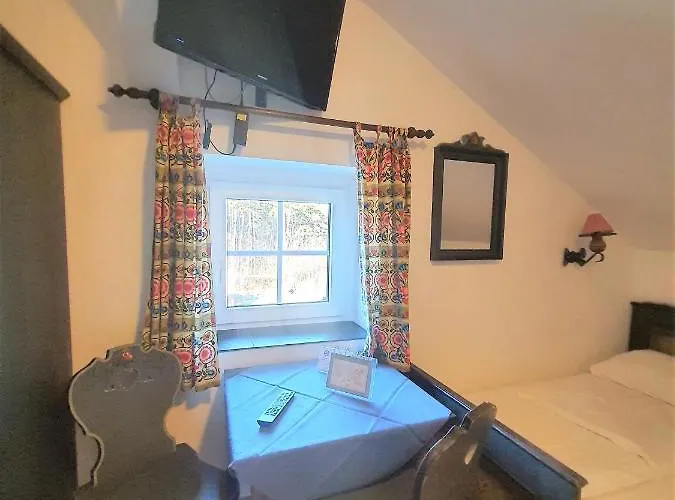 Schwartzwirt ゲストハウス 3*